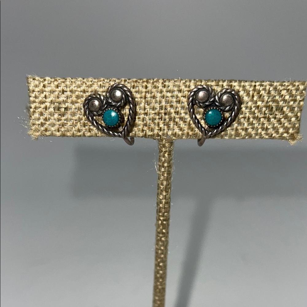 Vtg Navajo Sterling Screwback with Turquoise